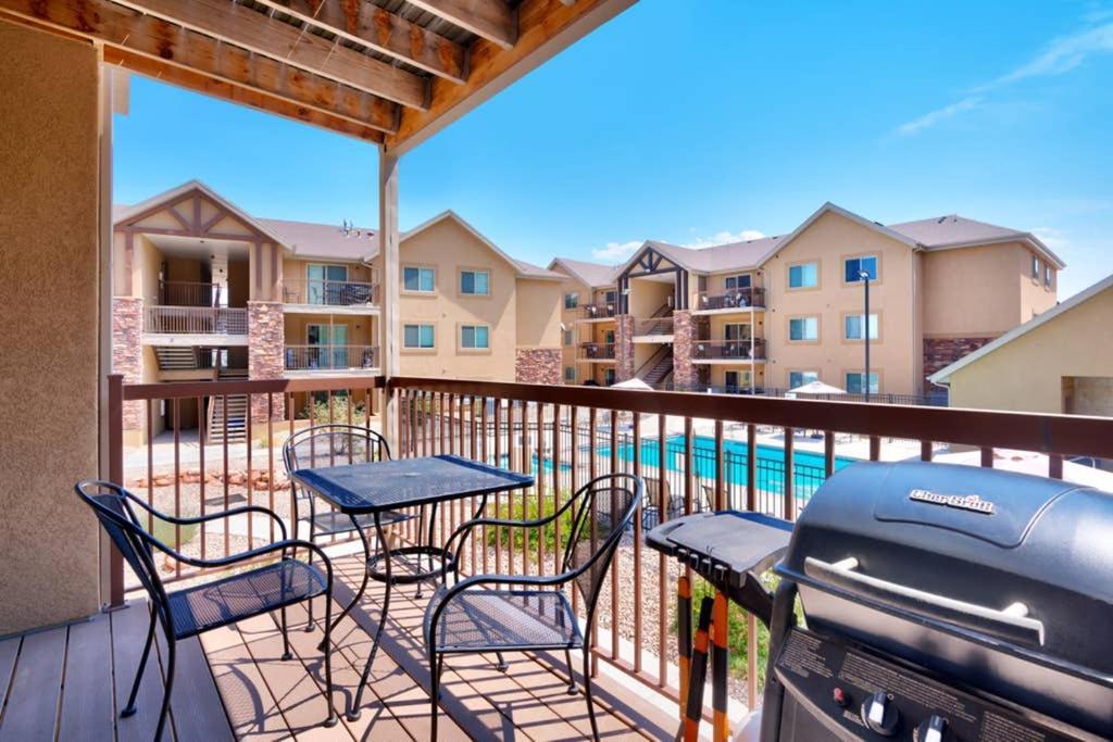 5J Top Floor Redcliff Condo, Pool & Hot Tub Moab Dış mekan fotoğraf